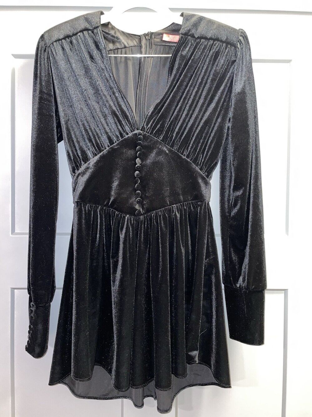 NWT New Arrivals Nico Rouge Mini Dress Long sleeve front button v-neckline 6